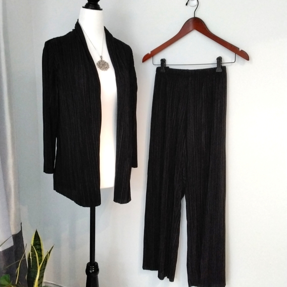TanJay Pants - TanJay 2 PC Ladies Pantsuit, size Petite Medium